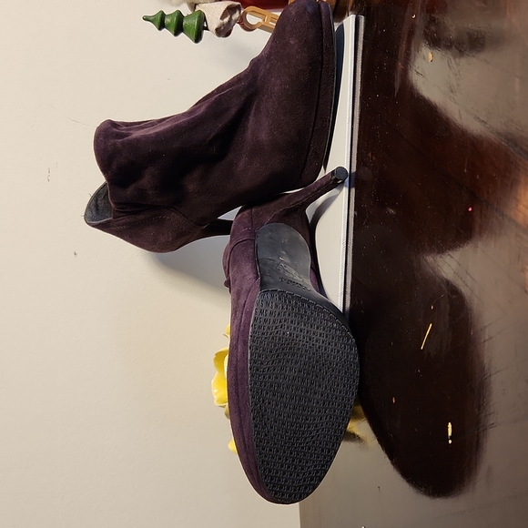 Stuart Weitzman purple suede high heel booties - Picture 7 of 10